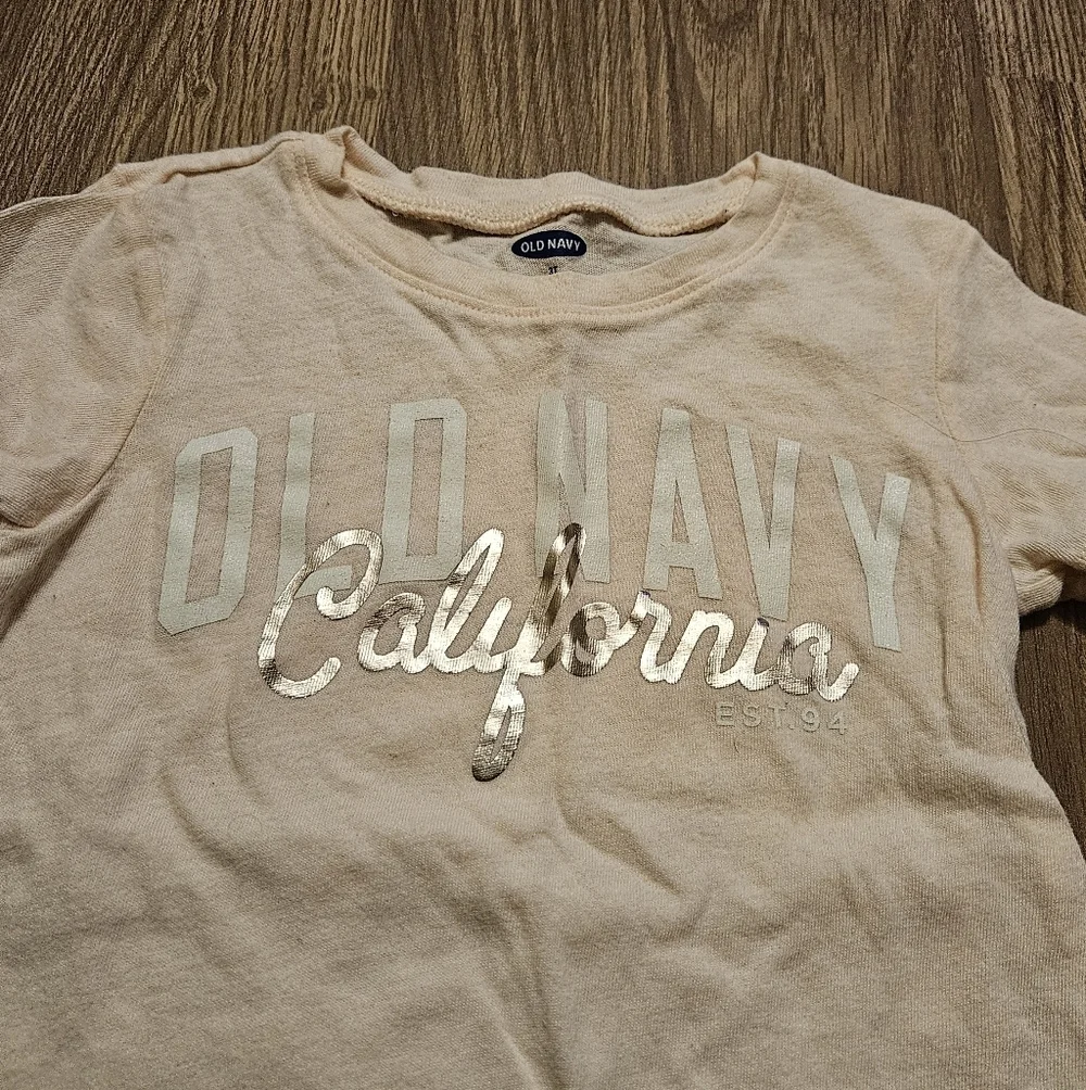 Old Navy California Graphic Tee